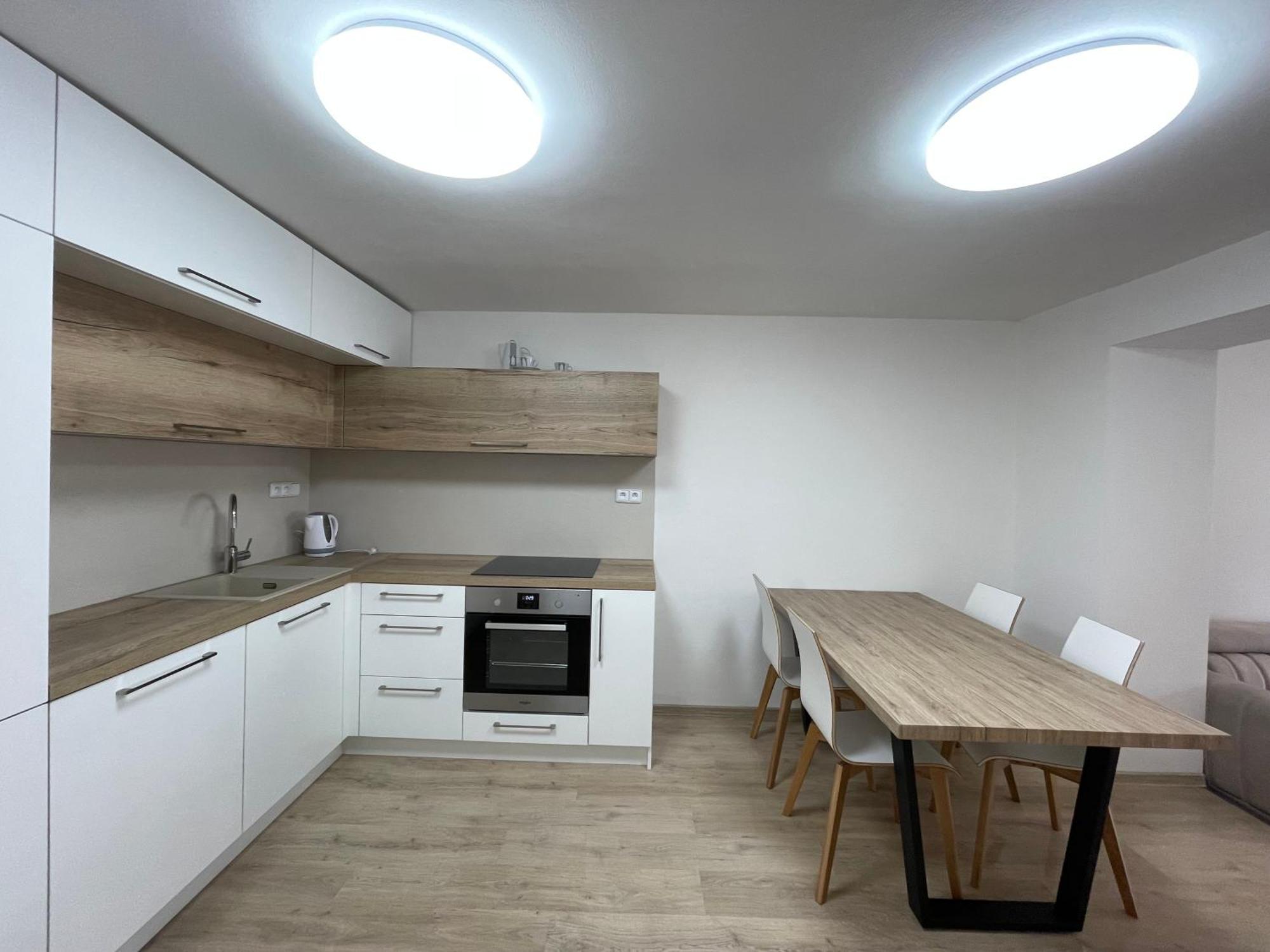 Apartman Sadova Zlín Εξωτερικό φωτογραφία